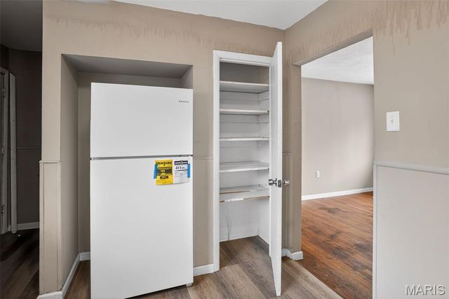 10185 Green Valley Drive, St Louis, MO 63136