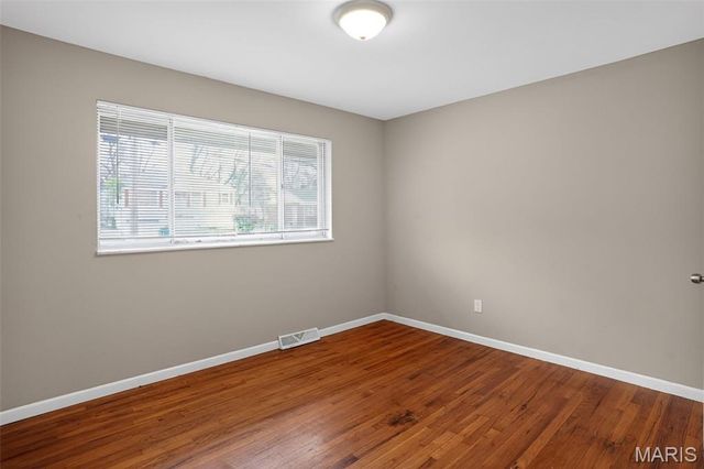 10185 Green Valley Drive, St Louis, MO 63136