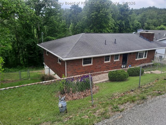 415 Skyline Drive, Charleston, WV 25302