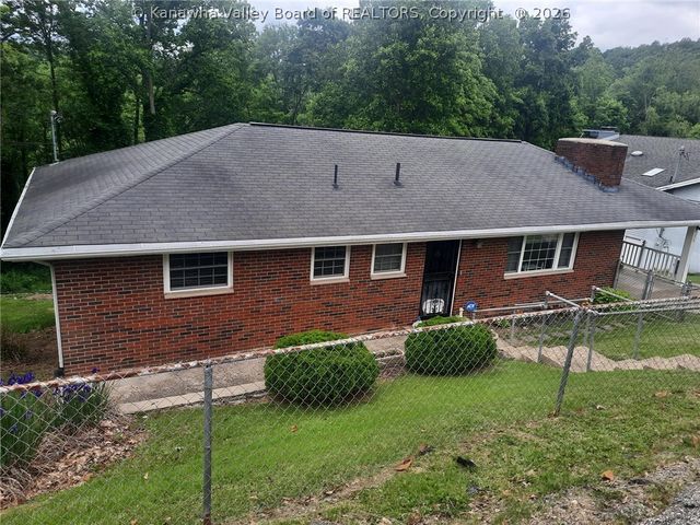 415 Skyline Drive, Charleston, WV 25302