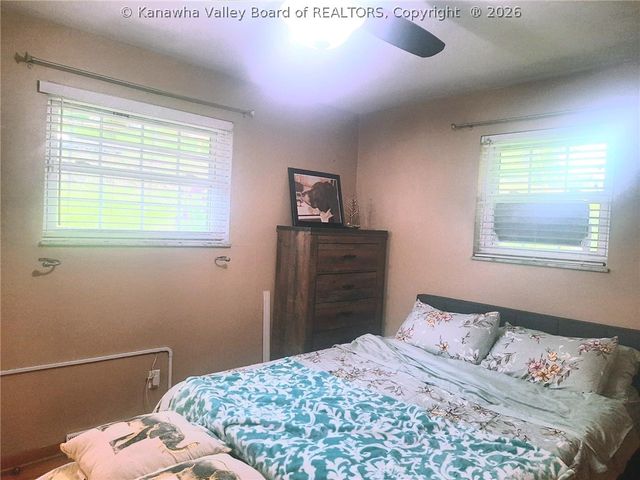 415 Skyline Drive, Charleston, WV 25302