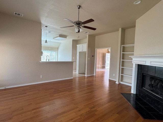 2069 Whispering Cove, Lewisville, TX 75067