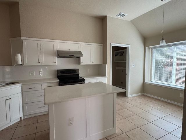 2069 Whispering Cove, Lewisville, TX 75067