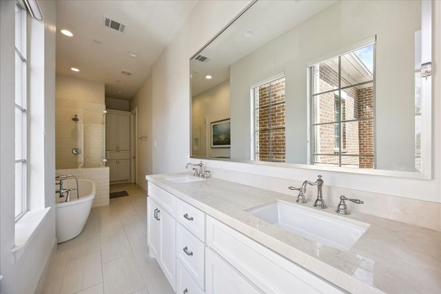 3928 W Main Street, Houston, TX 77027