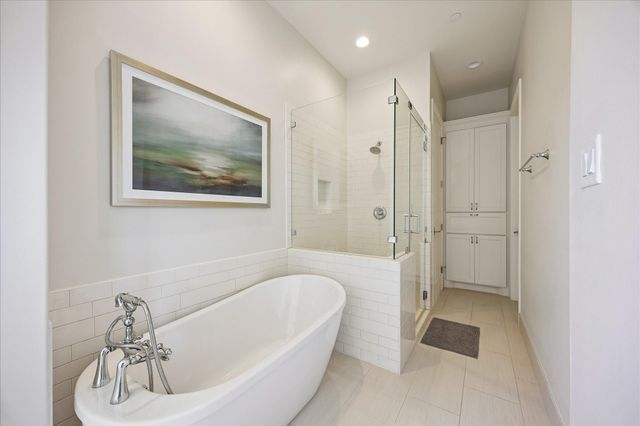 3928 W Main Street, Houston, TX 77027