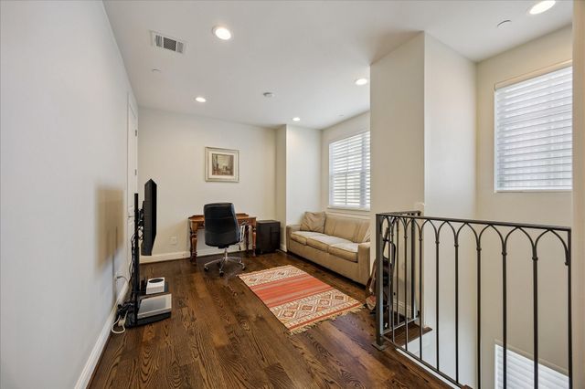 3928 W Main Street, Houston, TX 77027