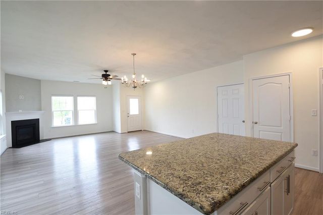 126 Peck LN, Suffolk, VA 23434