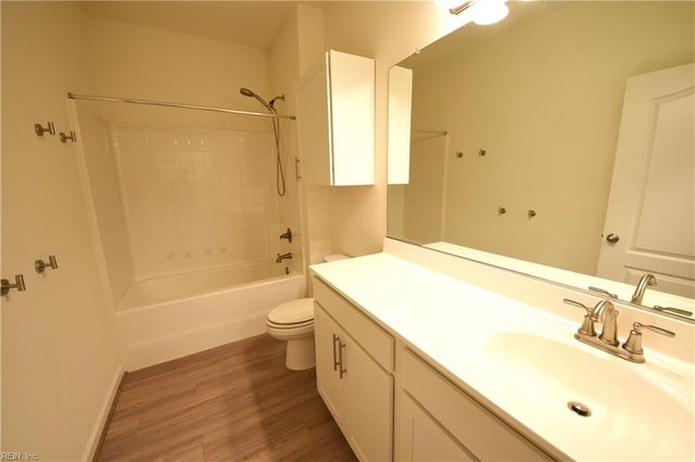 126 Peck LN, Suffolk, VA 23434