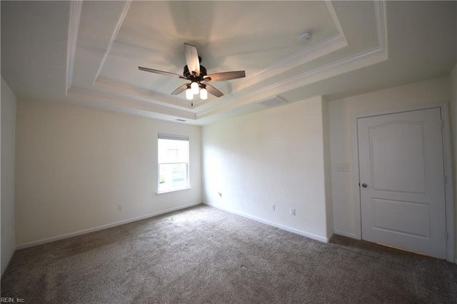 126 Peck LN, Suffolk, VA 23434