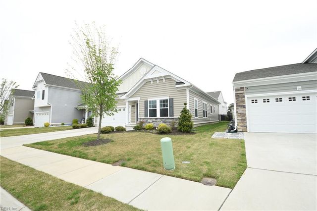 126 Peck LN, Suffolk, VA 23434