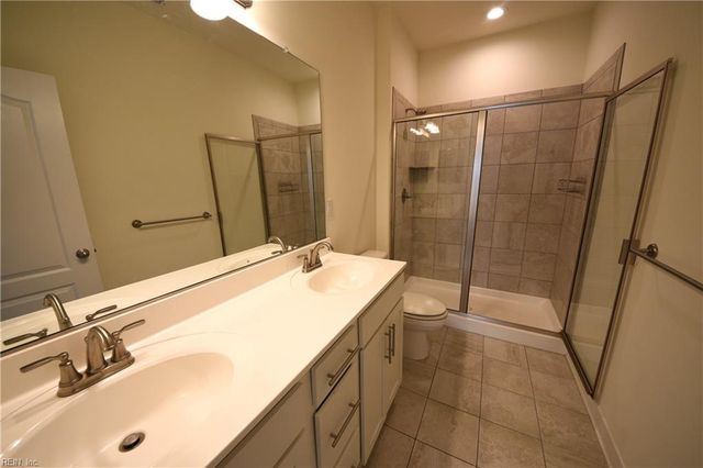 126 Peck LN, Suffolk, VA 23434