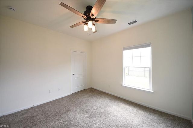 126 Peck LN, Suffolk, VA 23434