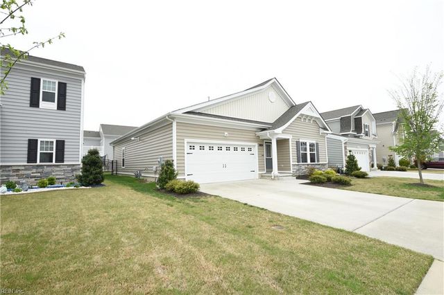 126 Peck LN, Suffolk, VA 23434