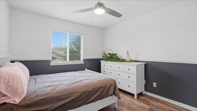 6070 Orchard View Dr, Elk Grove, CA 95757