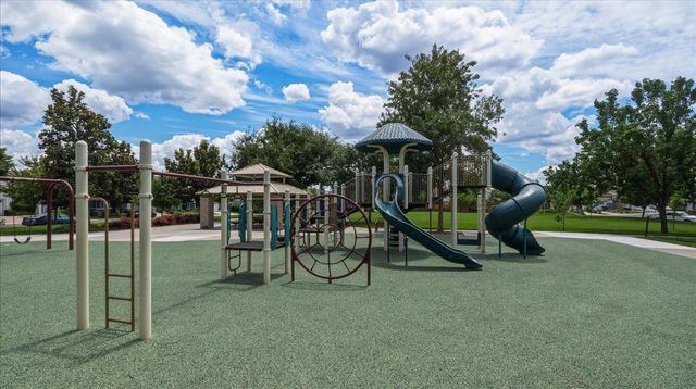 6070 Orchard View Dr, Elk Grove, CA 95757