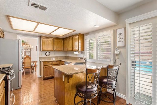 6454 N Beechwood Avenue, San Bernardino, CA 92407