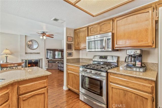 6454 N Beechwood Avenue, San Bernardino, CA 92407