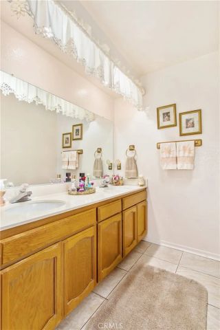 6454 N Beechwood Avenue, San Bernardino, CA 92407