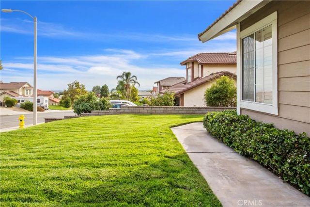 6454 N Beechwood Avenue, San Bernardino, CA 92407