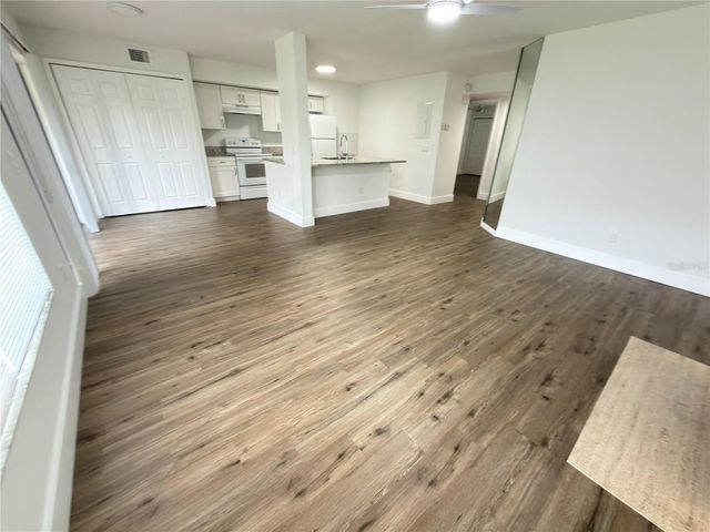 4702 SUTTON TERRACE 108, Orlando, FL 32811