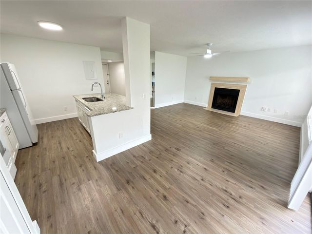 4702 SUTTON TERRACE 108, Orlando, FL 32811
