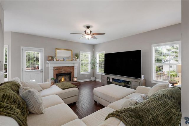 722 Riverside Drive NW, Calhoun, GA 30701