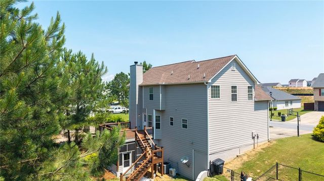 722 Riverside Drive NW, Calhoun, GA 30701