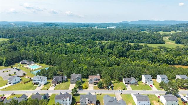 722 Riverside Drive NW, Calhoun, GA 30701