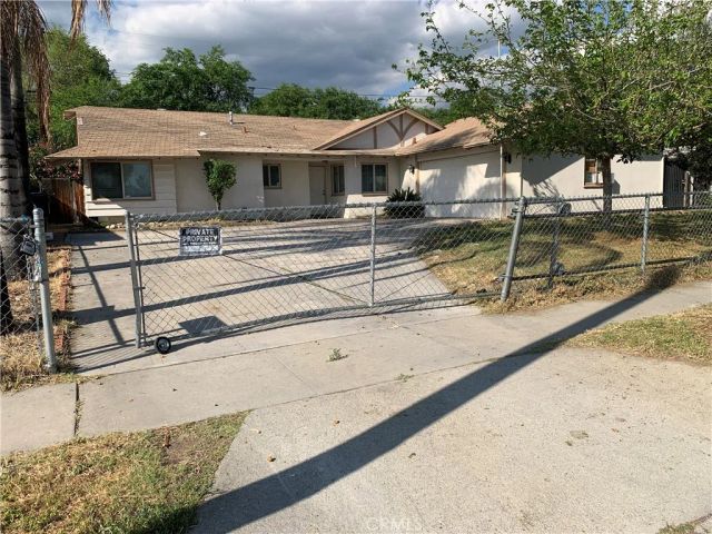 2282 E 17th, San Bernardino, CA 92404