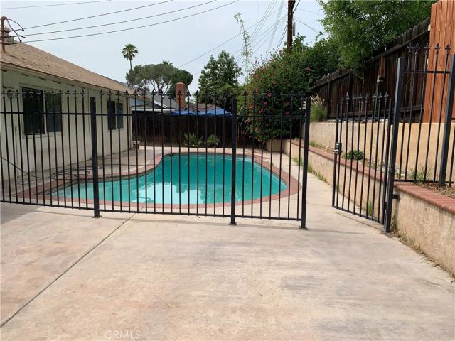 2282 E 17th, San Bernardino, CA 92404