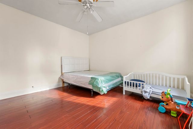 220 ARMSTRONG AVE, Jc, Greenville, NJ 07305