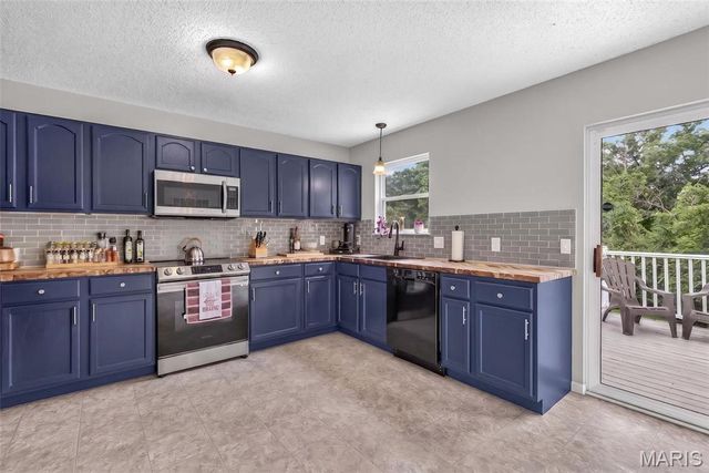 107 Ezekiel Court, Hillsboro, MO 63050