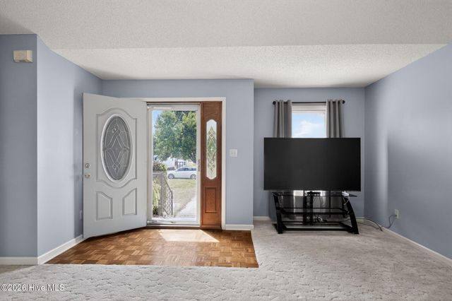 101 Erin Lane, Thomasville, NC 27360