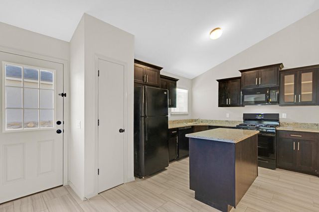 11069 Gem Valley Road, Socorro, TX 79927