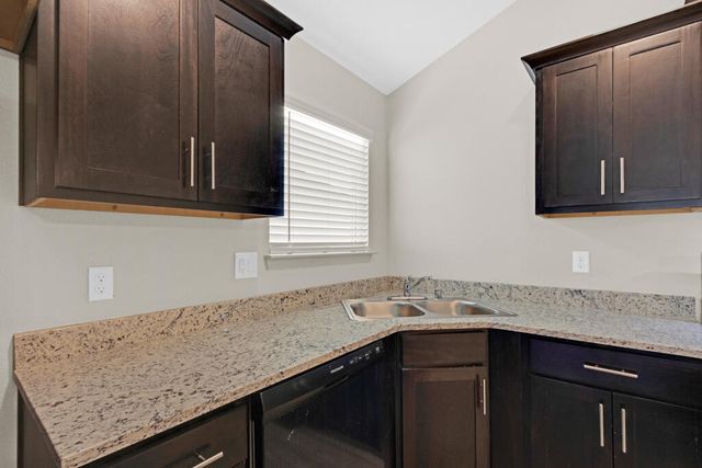 11069 Gem Valley Road, Socorro, TX 79927