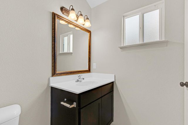 11069 Gem Valley Road, Socorro, TX 79927