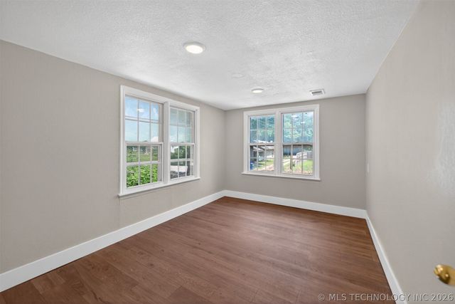 515 W Delaware, Vinita, OK 74301