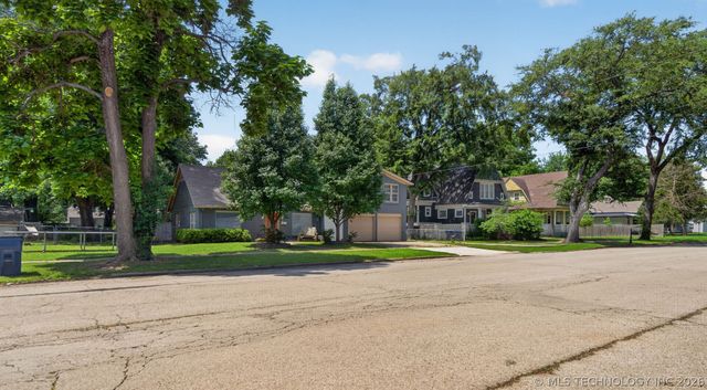 515 W Delaware, Vinita, OK 74301