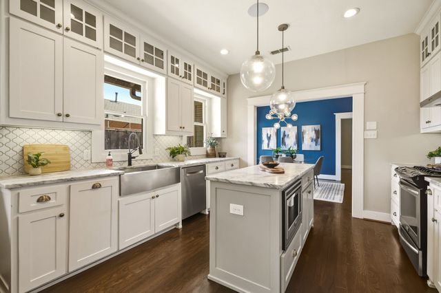 209 S Windomere Avenue, Dallas, TX 75208