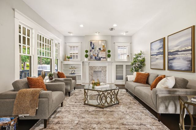 209 S Windomere Avenue, Dallas, TX 75208