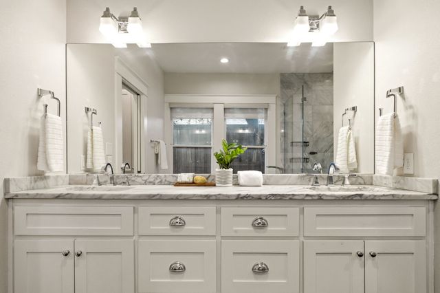 209 S Windomere Avenue, Dallas, TX 75208