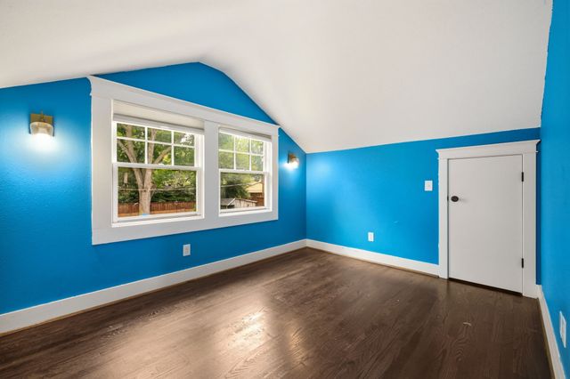 209 S Windomere Avenue, Dallas, TX 75208