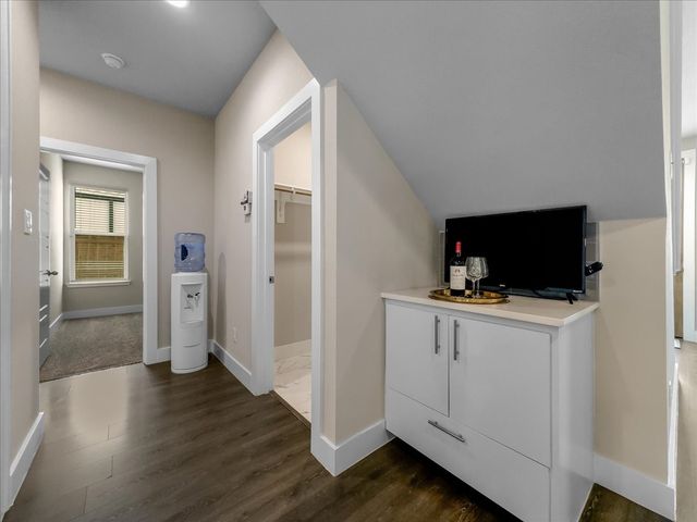 614 N M L King Jr Boulevard, Grand Prairie, TX 75050