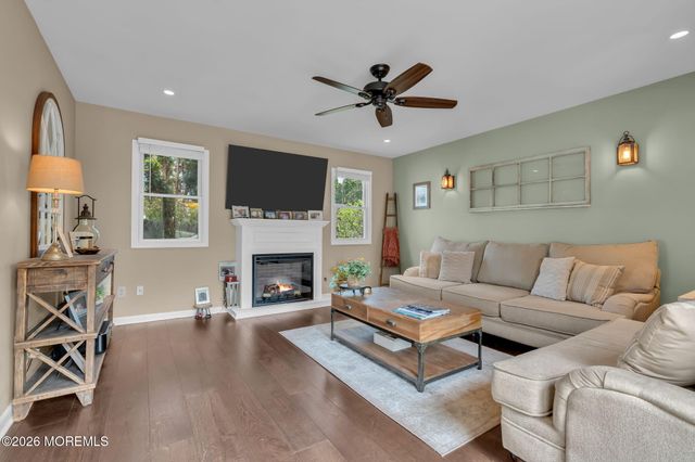16 Aldgate Drive, Brick, NJ 08724