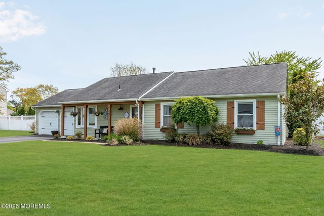 16 Aldgate Drive, Brick, NJ 08724