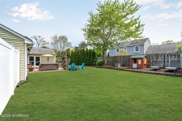 16 Aldgate Drive, Brick, NJ 08724