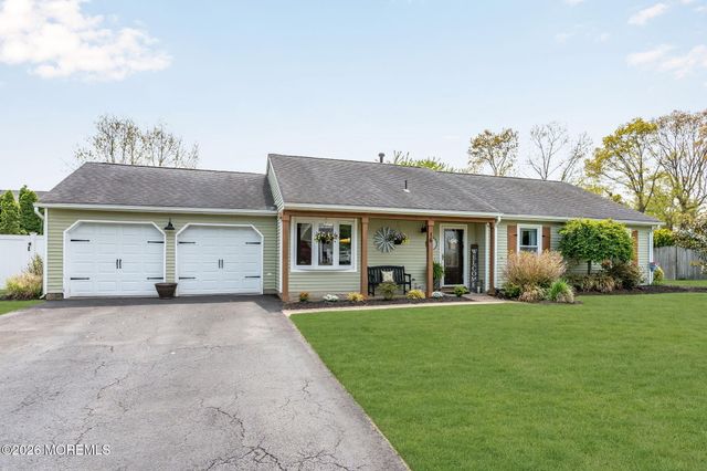 16 Aldgate Drive, Brick, NJ 08724