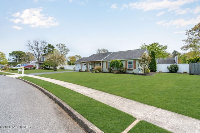 16 Aldgate Drive, Brick, NJ 08724