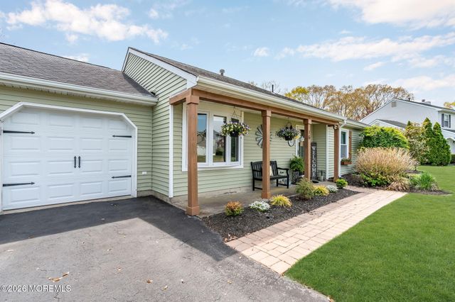 16 Aldgate Drive, Brick, NJ 08724