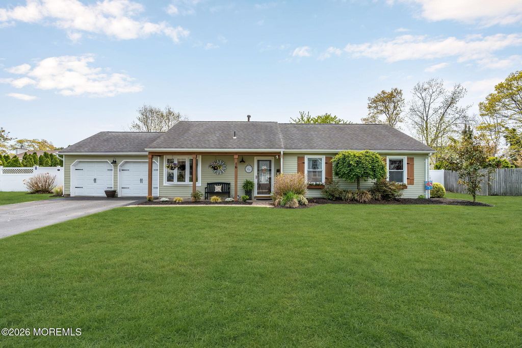 16 Aldgate Drive, Brick, NJ 08724